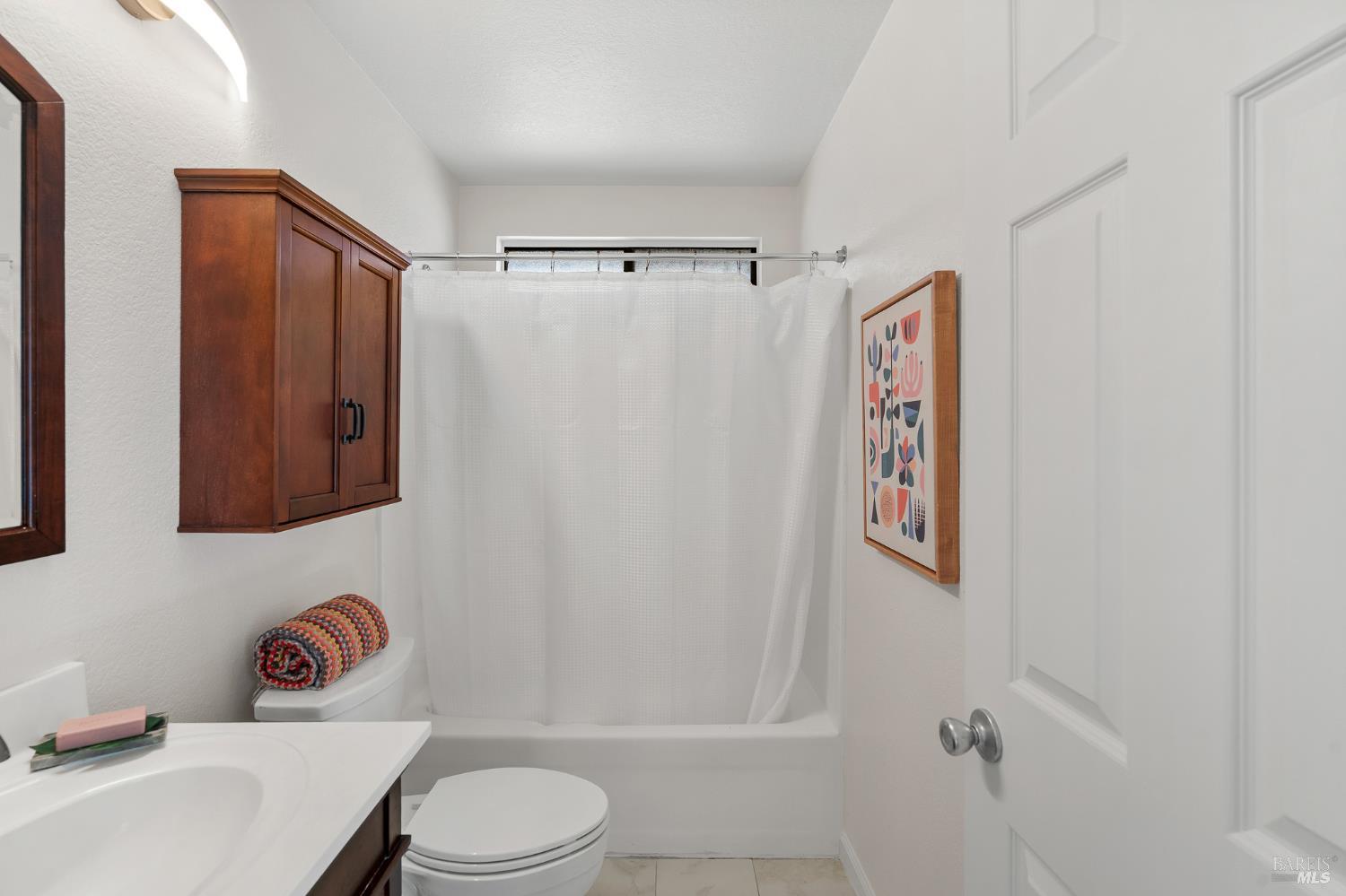 Detail Gallery Image 19 of 40 For 181 Crowsnest Ct, Vallejo,  CA 94591 - 3 Beds | 2 Baths