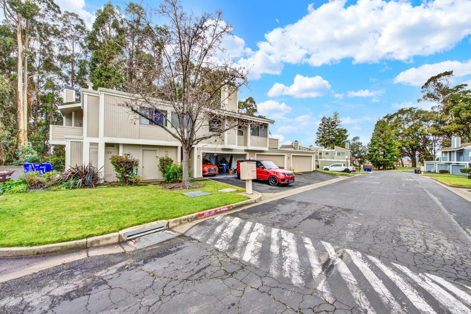 Detail Gallery Image 5 of 30 For 216 Apollo Unkn #7,  Hercules,  CA 94547 - 2 Beds | 1/1 Baths