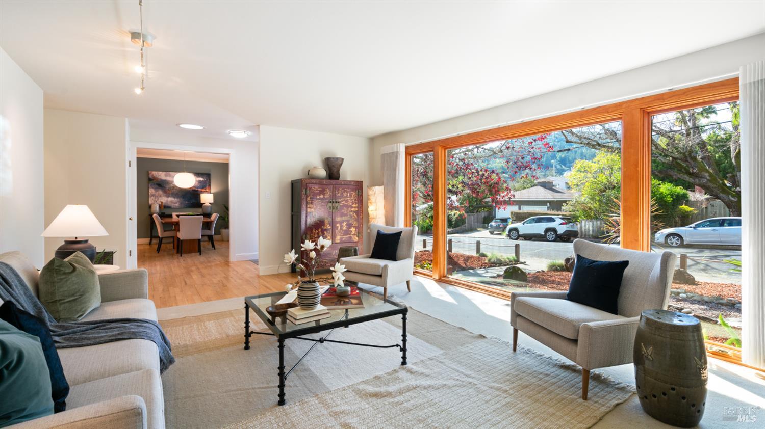 Detail Gallery Image 7 of 51 For 118 Marinda Dr, Fairfax,  CA 94930 - 3 Beds | 2 Baths