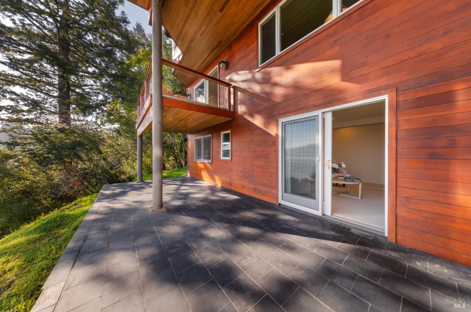 Detail Gallery Image 32 of 47 For 266 Bayview Ave, Belvedere,  CA 94920 - 5 Beds | 3/1 Baths