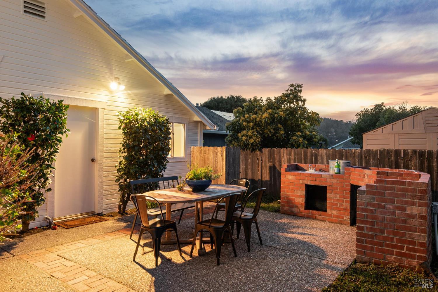 Detail Gallery Image 23 of 28 For 700 B St, Point Reyes Station,  CA 94956 - 3 Beds | 1/1 Baths