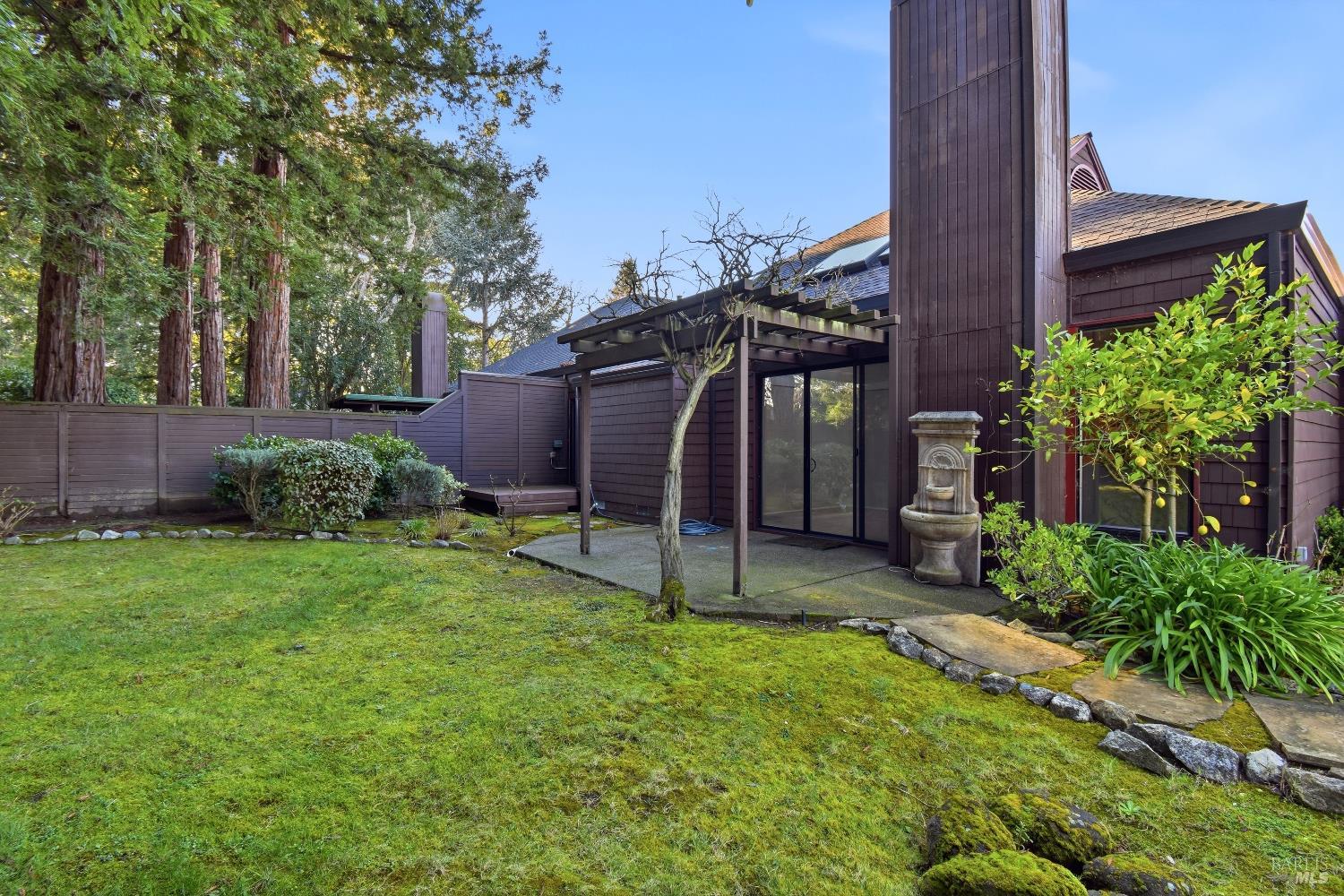 Detail Gallery Image 26 of 28 For 1320 North St #7,  Santa Rosa,  CA 95404 - 2 Beds | 2 Baths