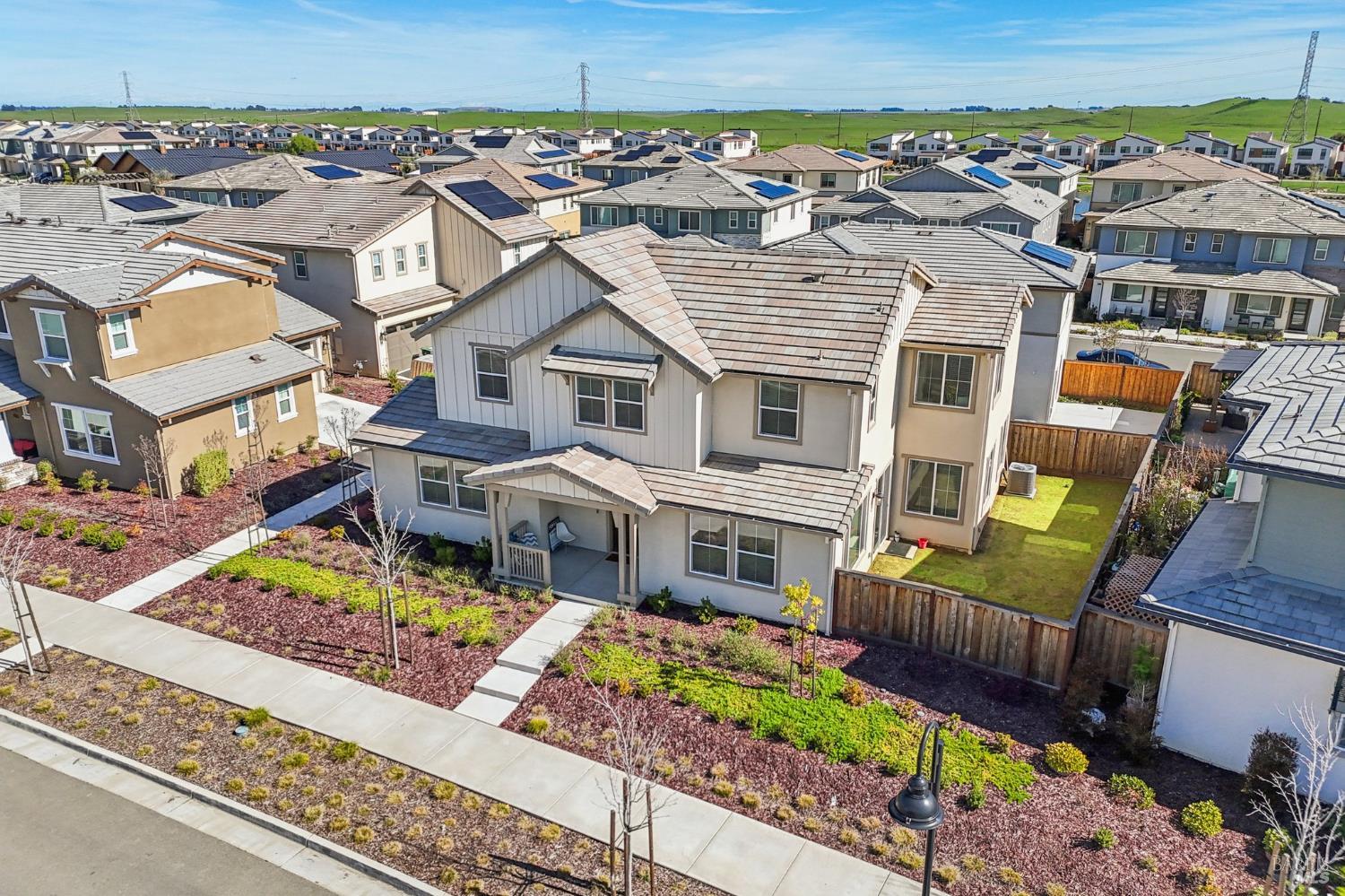 Detail Gallery Image 48 of 54 For 2464 Lake Club Dr, Fairfield,  CA 94533 - 4 Beds | 3/1 Baths