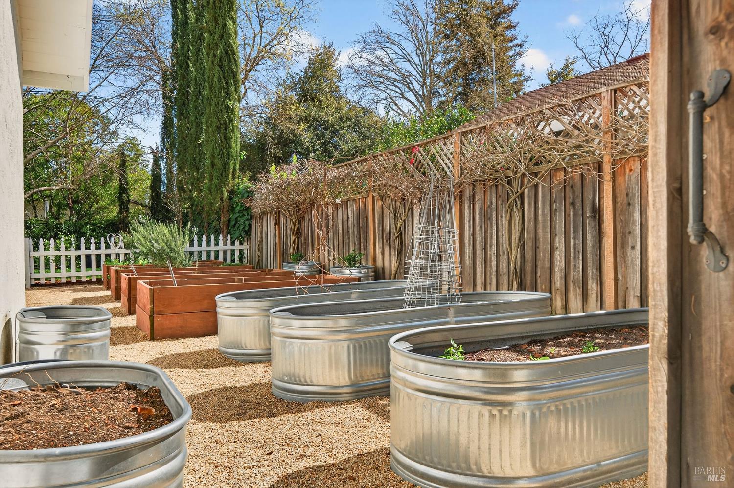 Detail Gallery Image 57 of 63 For 2543 Pinot Way, Saint Helena,  CA 94574 - 3 Beds | 2 Baths