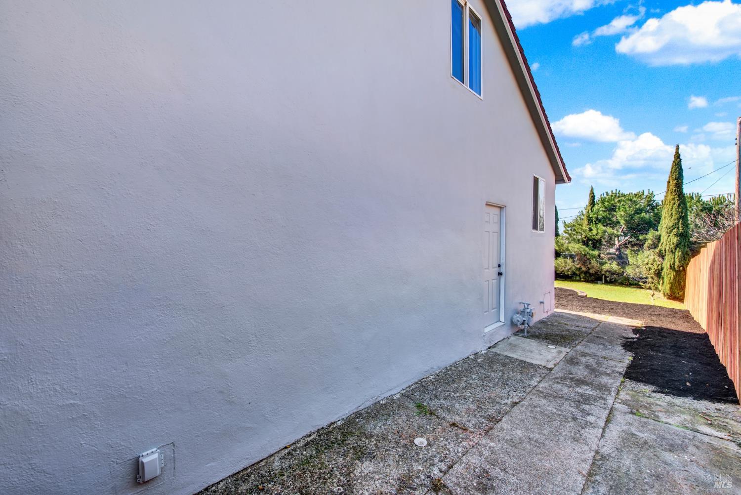 Detail Gallery Image 61 of 65 For 225 Gary Cir, Vallejo,  CA 94591 - 3 Beds | 1 Baths