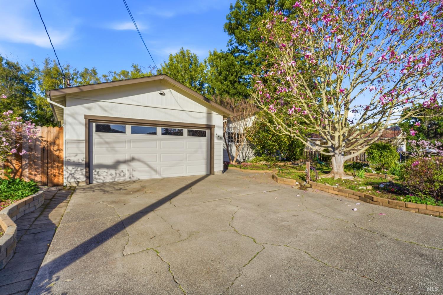 Detail Gallery Image 3 of 37 For 440 Calle De La Mesa Unkn, Novato,  CA 94949 - 3 Beds | 2 Baths