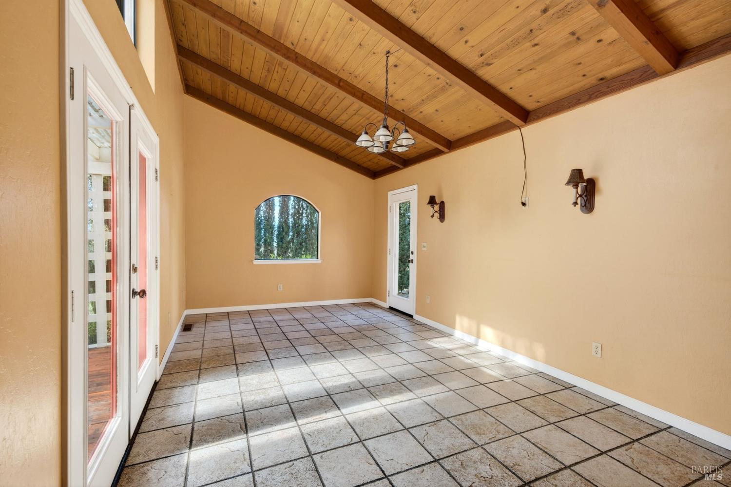 Detail Gallery Image 14 of 49 For 9271 Colony Dr, Redwood Valley,  CA 95470 - 4 Beds | 3 Baths