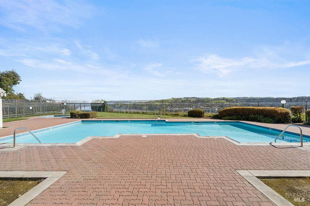 Detail Gallery Image 31 of 34 For 1201 Glen Cove Pkwy #1505,  Vallejo,  CA 94591 - 2 Beds | 2 Baths