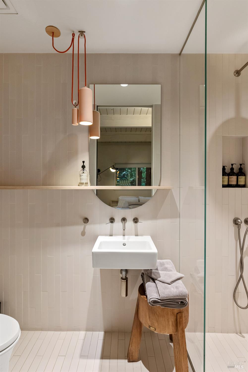 Detail Gallery Image 23 of 49 For 1050 Cazadero Hwy, Cazadero,  CA 95421 - 3 Beds | 2 Baths