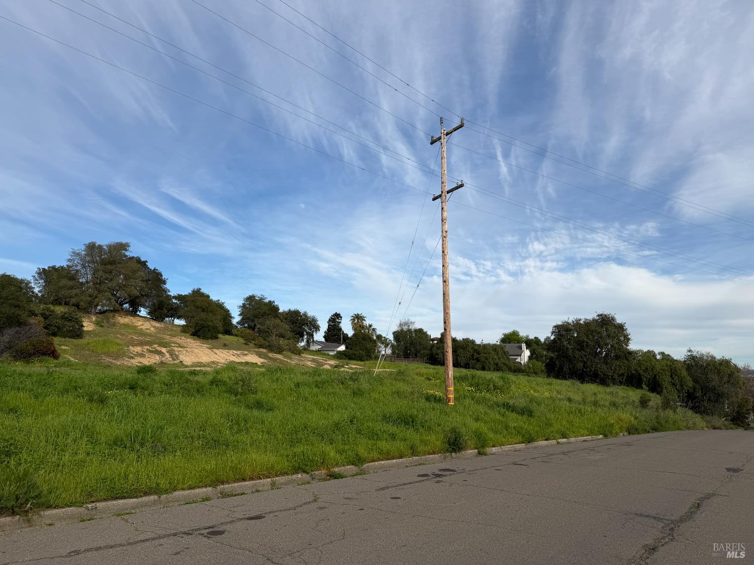 Detail Gallery Image 2 of 21 For 625 E H St, Benicia,  CA 94510 - – Beds | – Baths