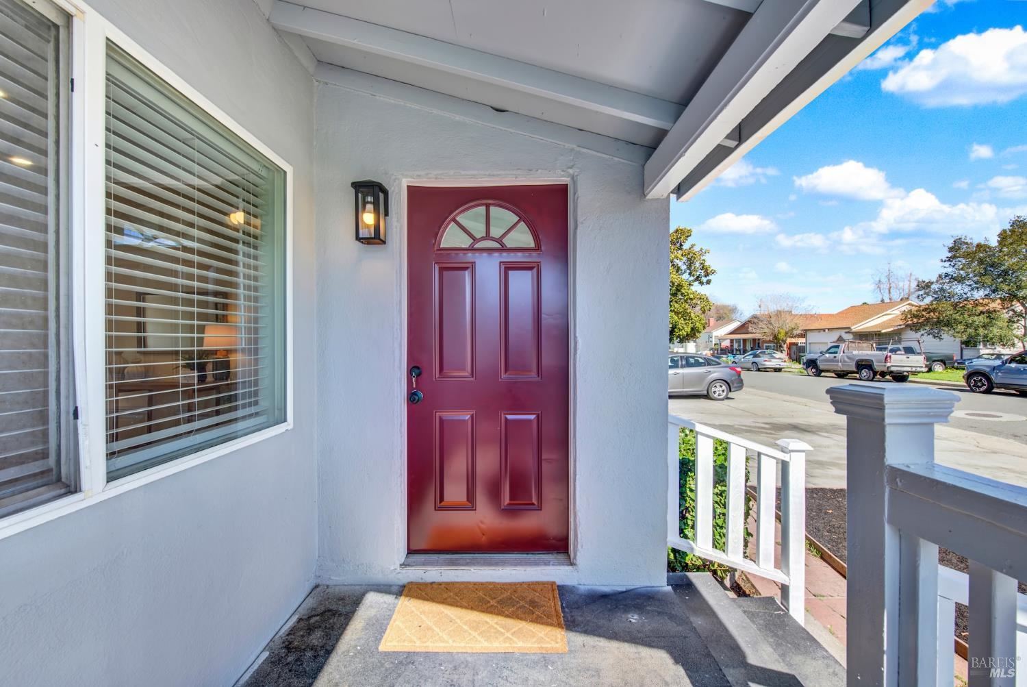 Detail Gallery Image 6 of 65 For 225 Gary Cir, Vallejo,  CA 94591 - 3 Beds | 1 Baths