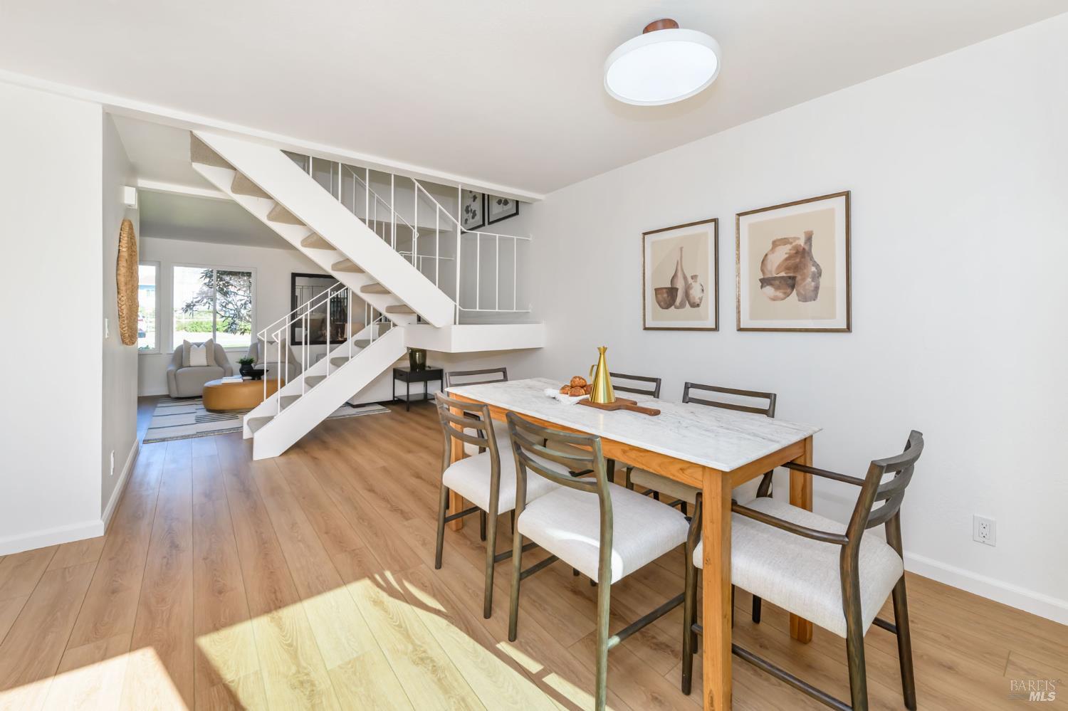 Detail Gallery Image 6 of 23 For 314 Capetown Ct, Novato,  CA 94947 - 3 Beds | 1/1 Baths