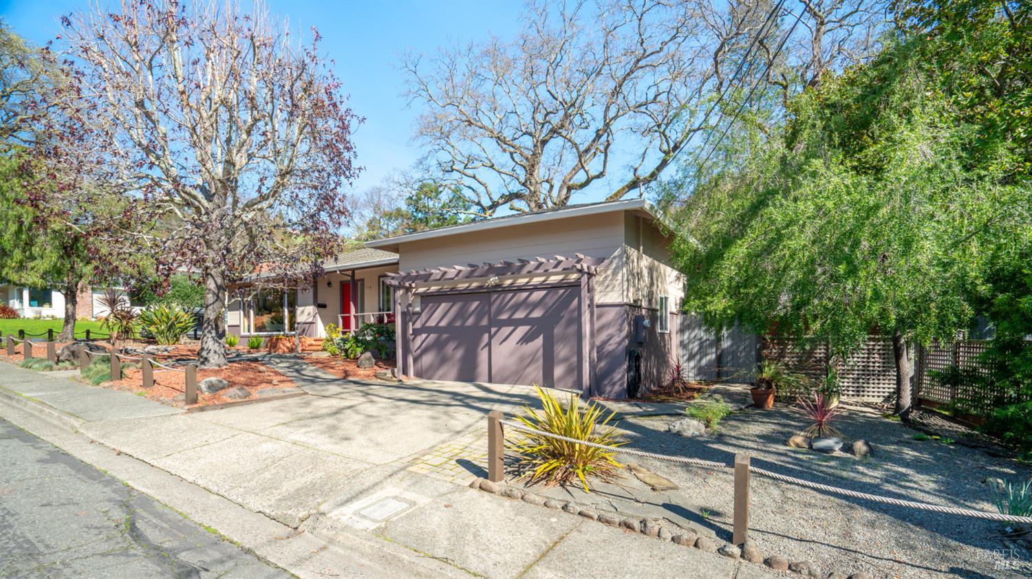 Detail Gallery Image 44 of 51 For 118 Marinda Dr, Fairfax,  CA 94930 - 3 Beds | 2 Baths