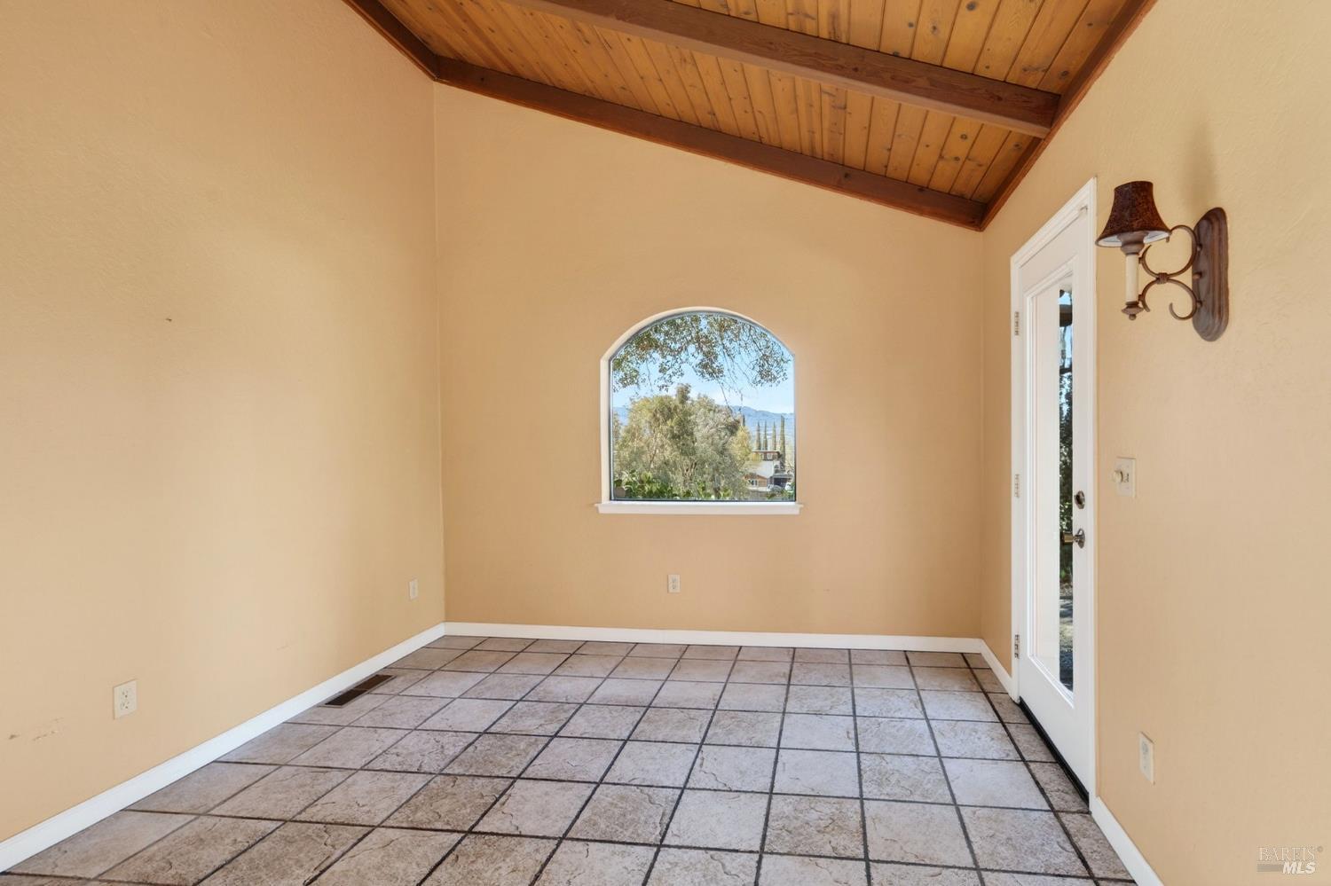 Detail Gallery Image 15 of 49 For 9271 Colony Dr, Redwood Valley,  CA 95470 - 4 Beds | 3 Baths