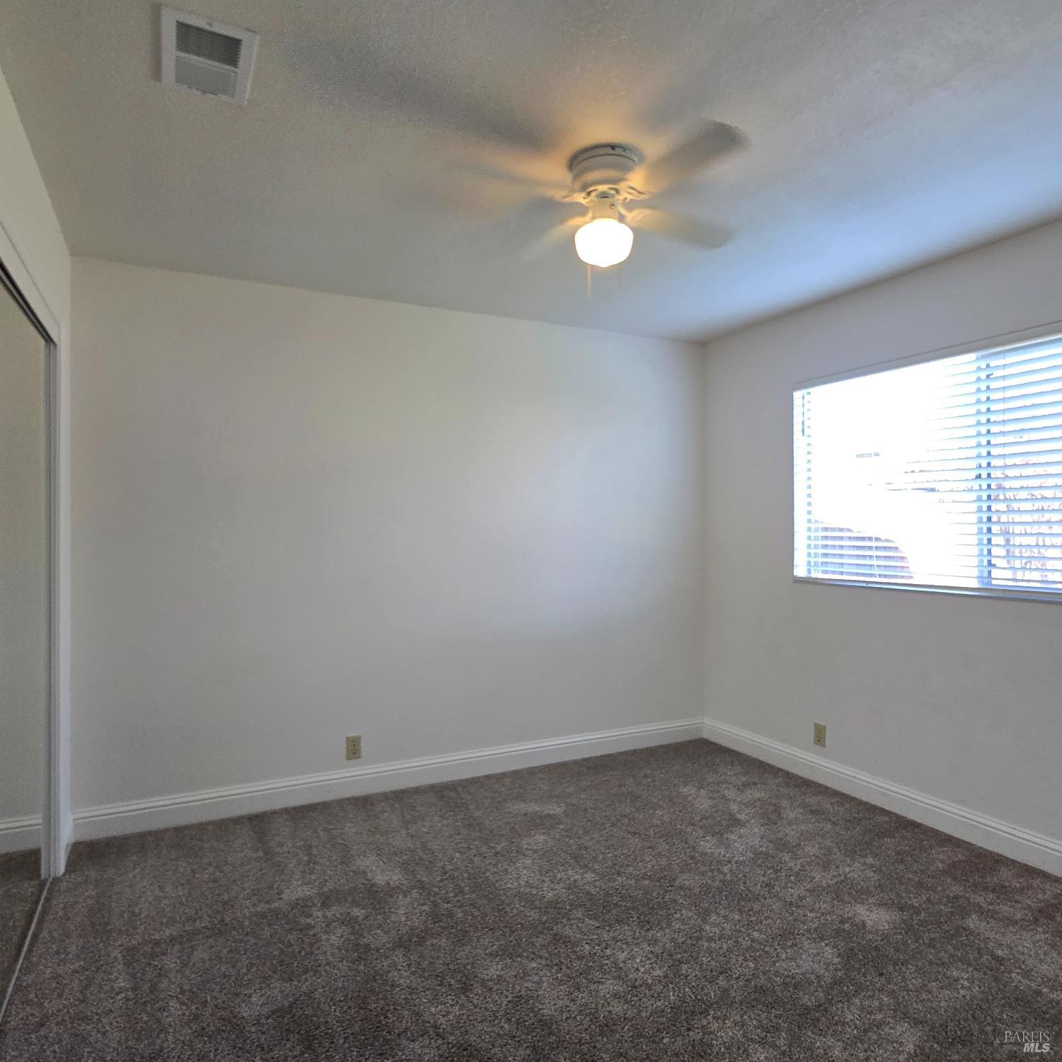 Detail Gallery Image 8 of 13 For 1506 Casa Loma Way, Suisun City,  CA 94585 - 4 Beds | 2 Baths