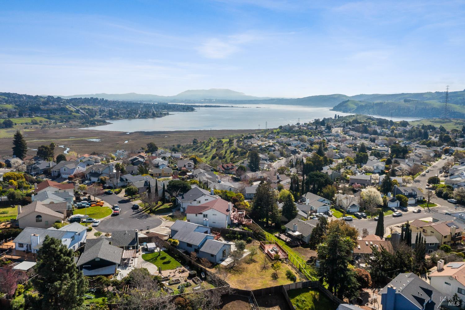 Detail Gallery Image 37 of 40 For 181 Crowsnest Ct, Vallejo,  CA 94591 - 3 Beds | 2 Baths