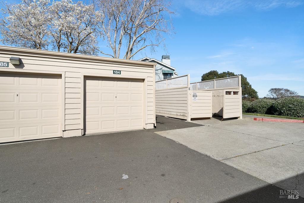 Detail Gallery Image 25 of 34 For 1201 Glen Cove Pkwy #1505,  Vallejo,  CA 94591 - 2 Beds | 2 Baths