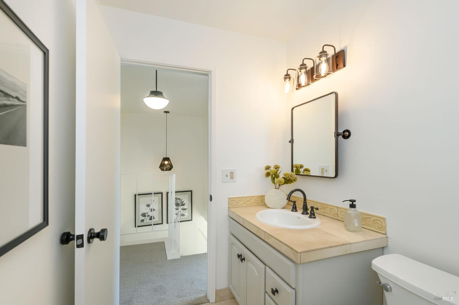Detail Gallery Image 14 of 23 For 314 Capetown Ct, Novato,  CA 94947 - 3 Beds | 1/1 Baths