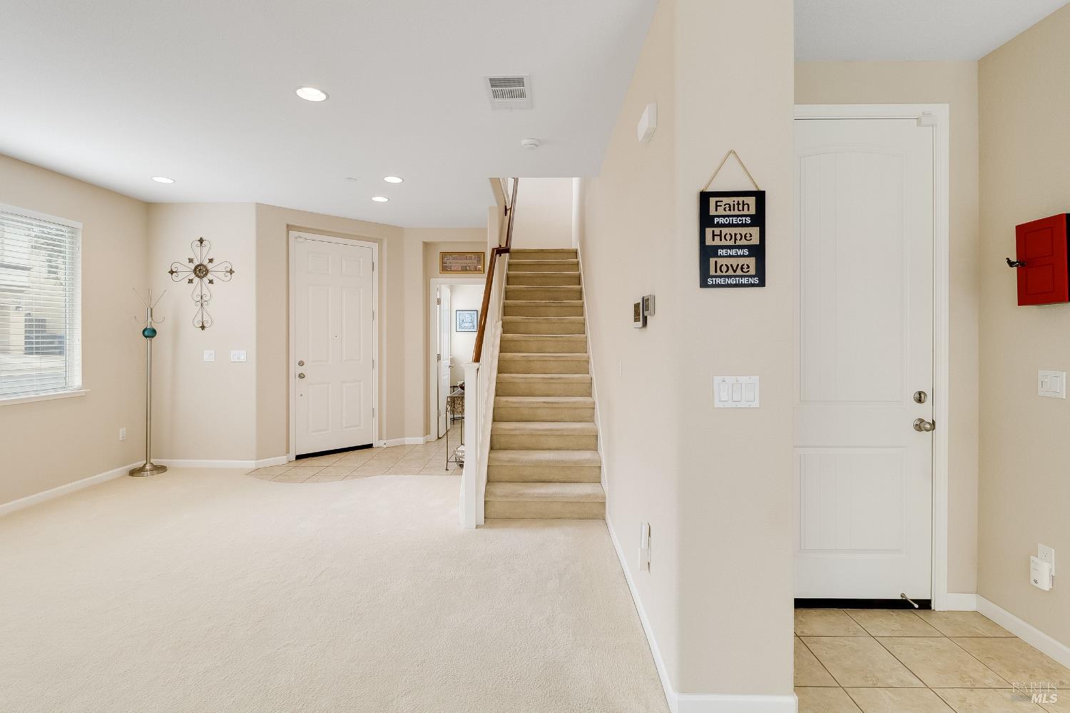 Detail Gallery Image 20 of 64 For 2300 Verona Dr, Pittsburg,  CA 94565 - 4 Beds | 2/1 Baths