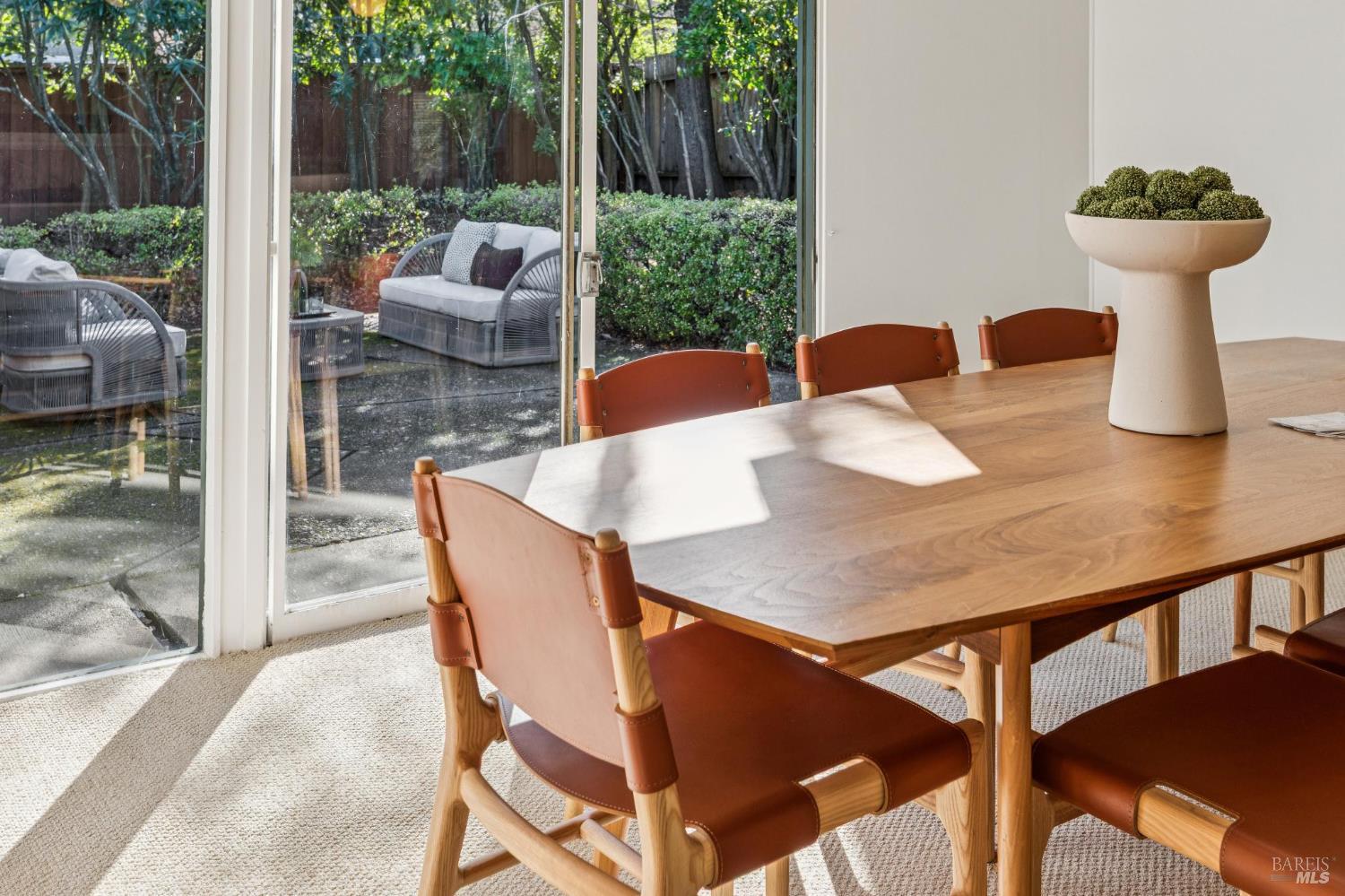 Detail Gallery Image 18 of 65 For 750 Montecillo Rd, San Rafael,  CA 94903 - 3 Beds | 2 Baths