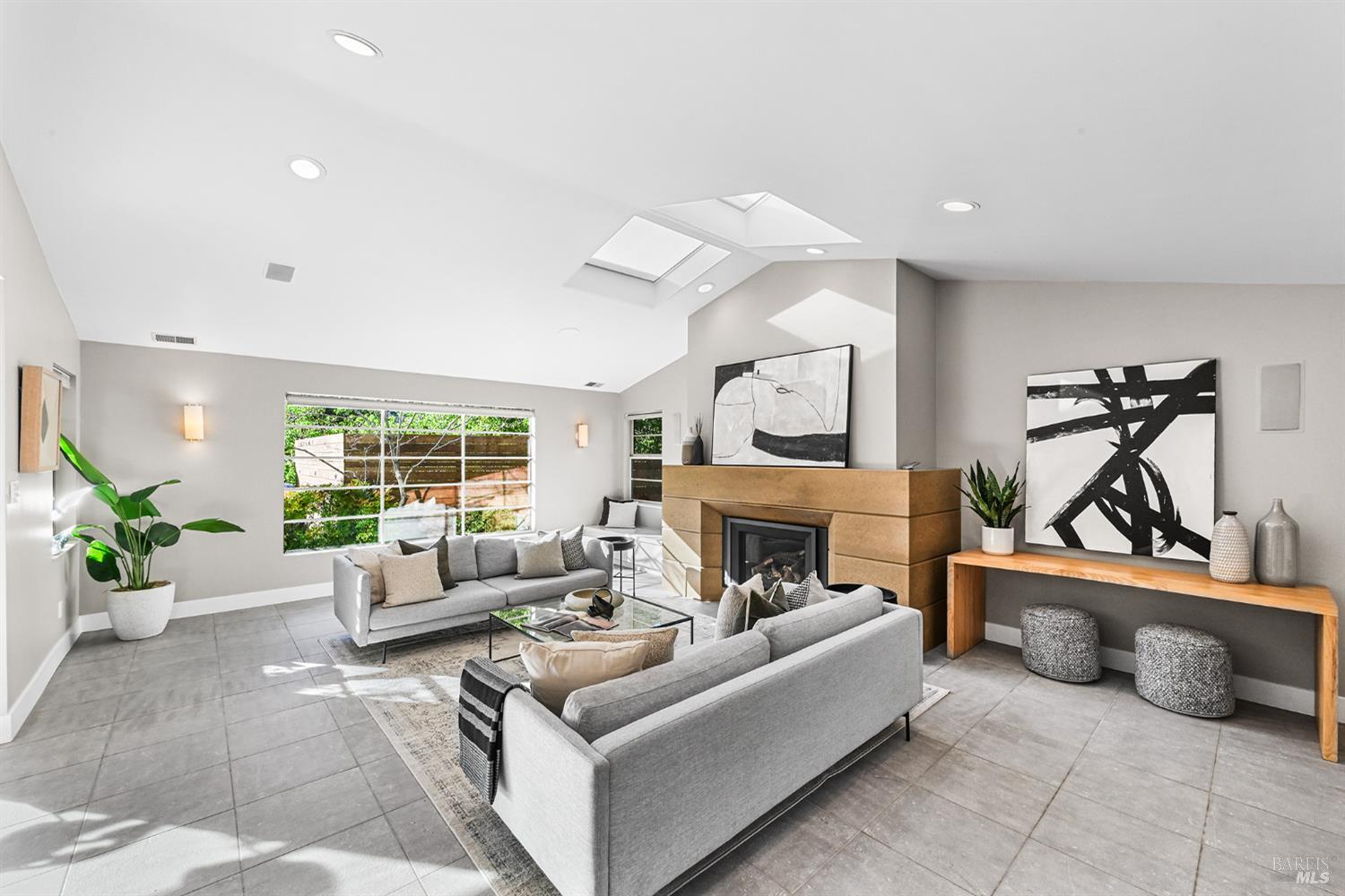 Detail Gallery Image 71 of 90 For 99 Fawn Dr, San Anselmo,  CA 94960 - 4 Beds | 4 Baths