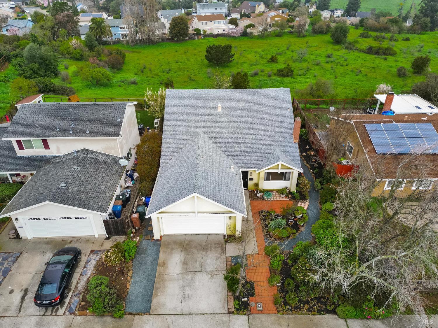 Detail Gallery Image 36 of 41 For 97 Carlisle Way, Benicia,  CA 94510 - 4 Beds | 3 Baths