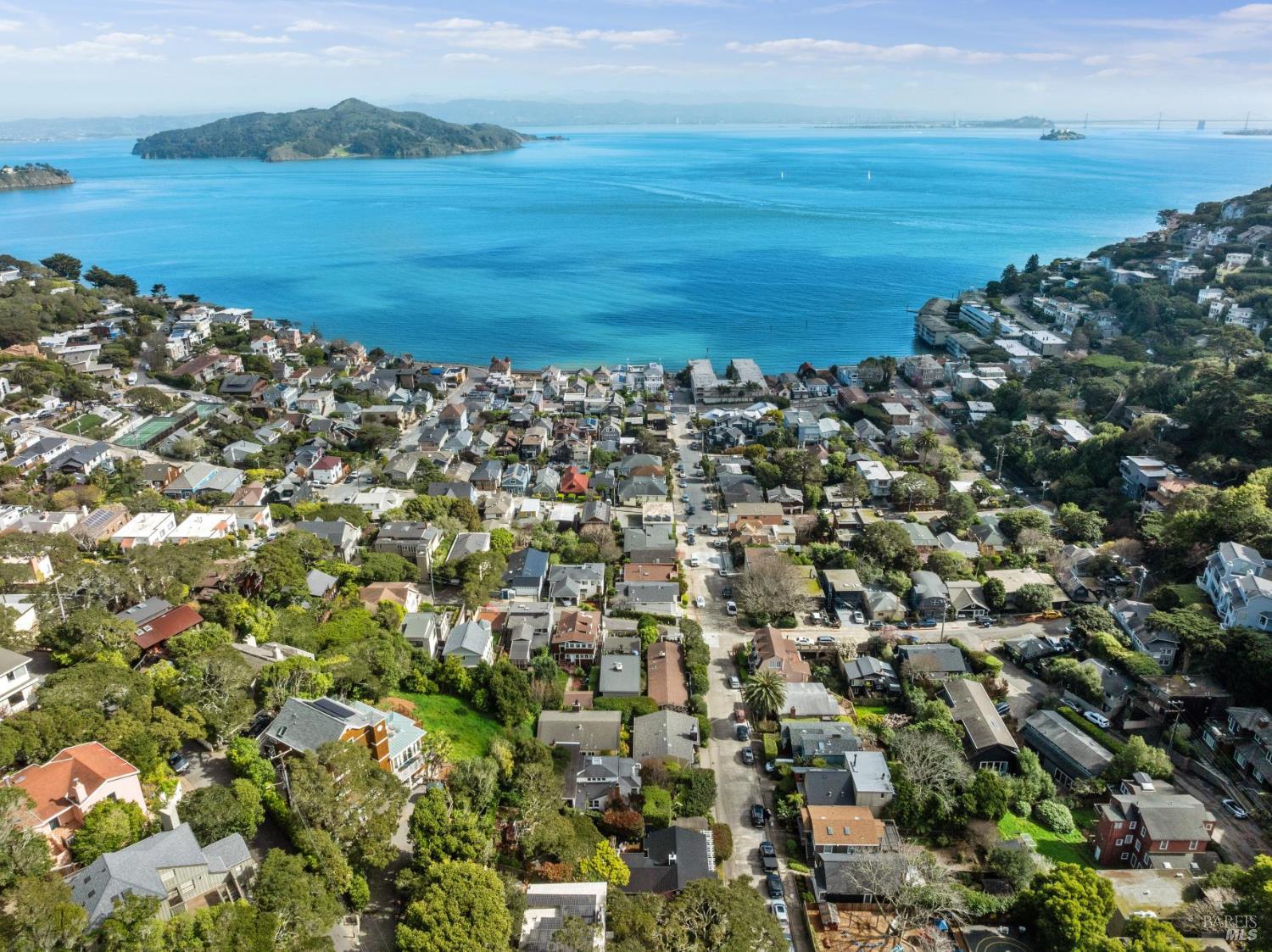 Detail Gallery Image 35 of 37 For 448 Sausalito Blvd, Sausalito,  CA 94965 - 2 Beds | 2 Baths