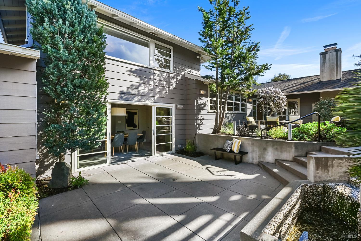 Detail Gallery Image 52 of 90 For 99 Fawn Dr, San Anselmo,  CA 94960 - 4 Beds | 4 Baths