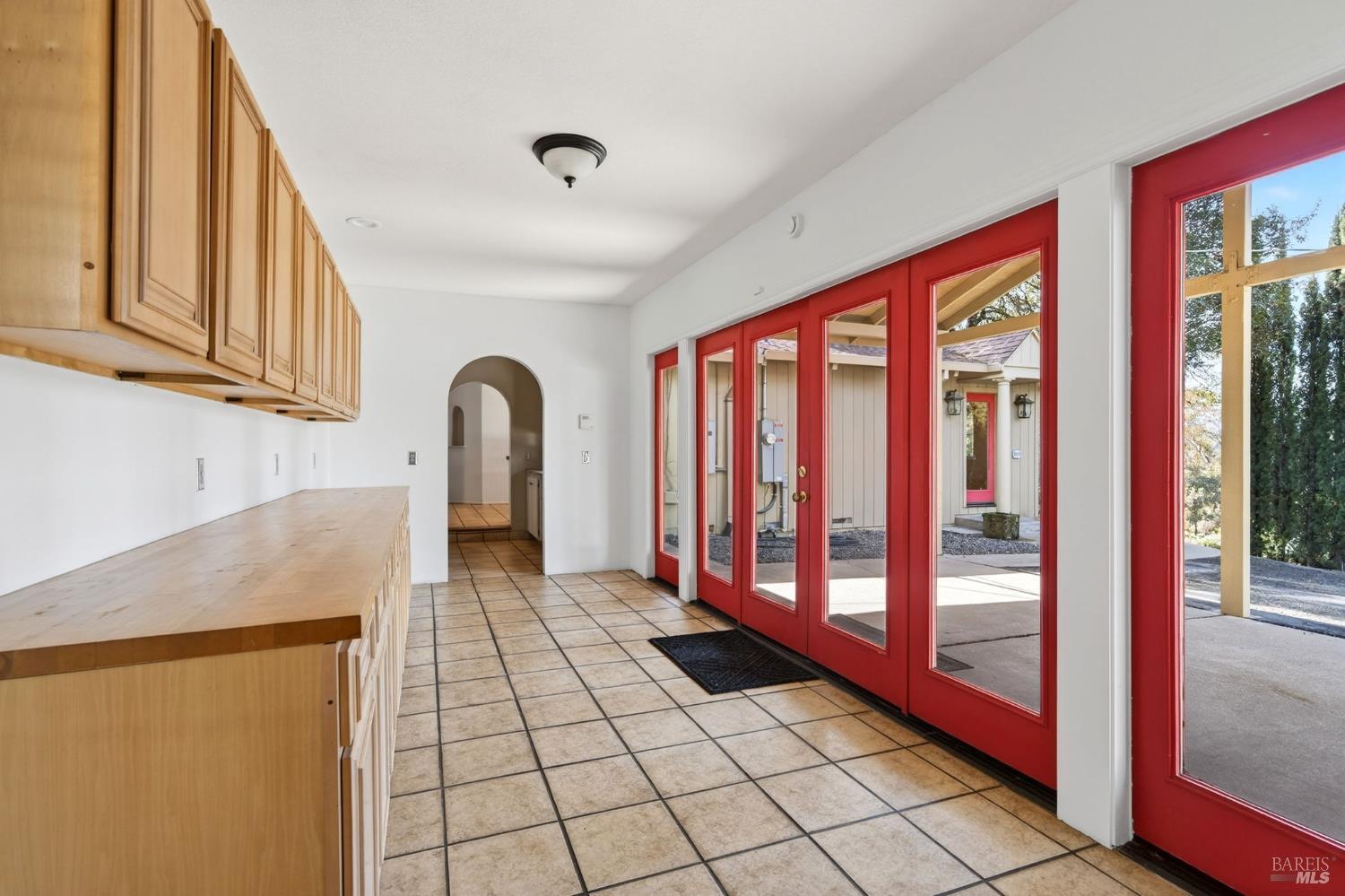 Detail Gallery Image 12 of 49 For 9271 Colony Dr, Redwood Valley,  CA 95470 - 4 Beds | 3 Baths