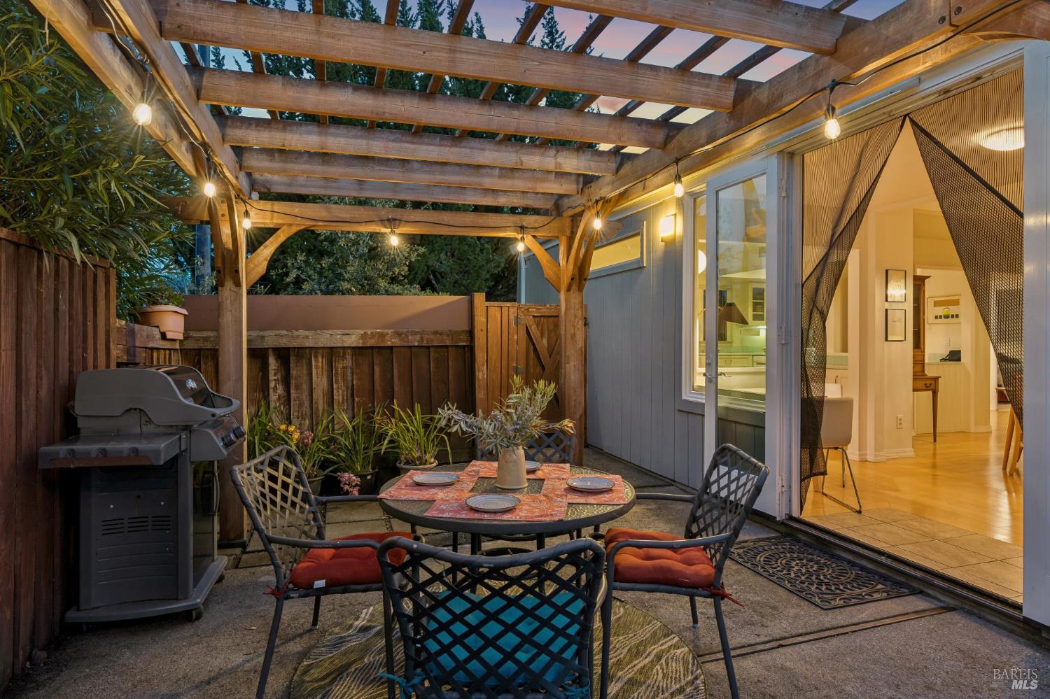 Detail Gallery Image 64 of 66 For 30 Creek Ln, Sonoma,  CA 95476 - 2 Beds | 2 Baths