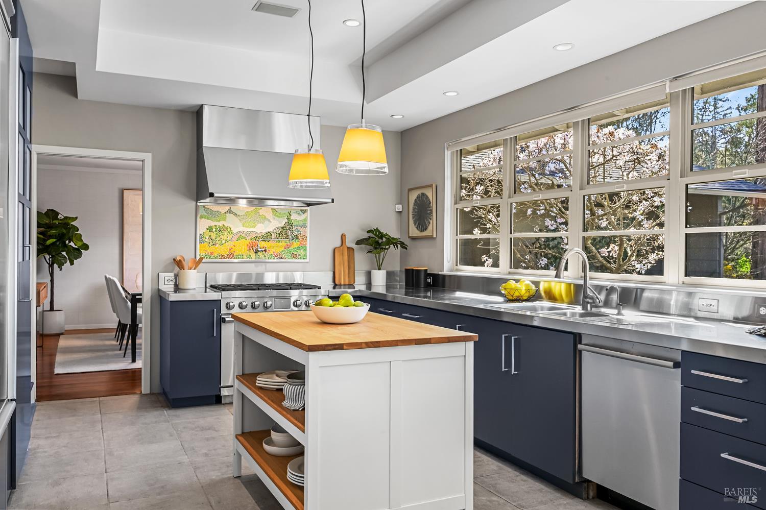 Detail Gallery Image 27 of 90 For 99 Fawn Dr, San Anselmo,  CA 94960 - 4 Beds | 4 Baths