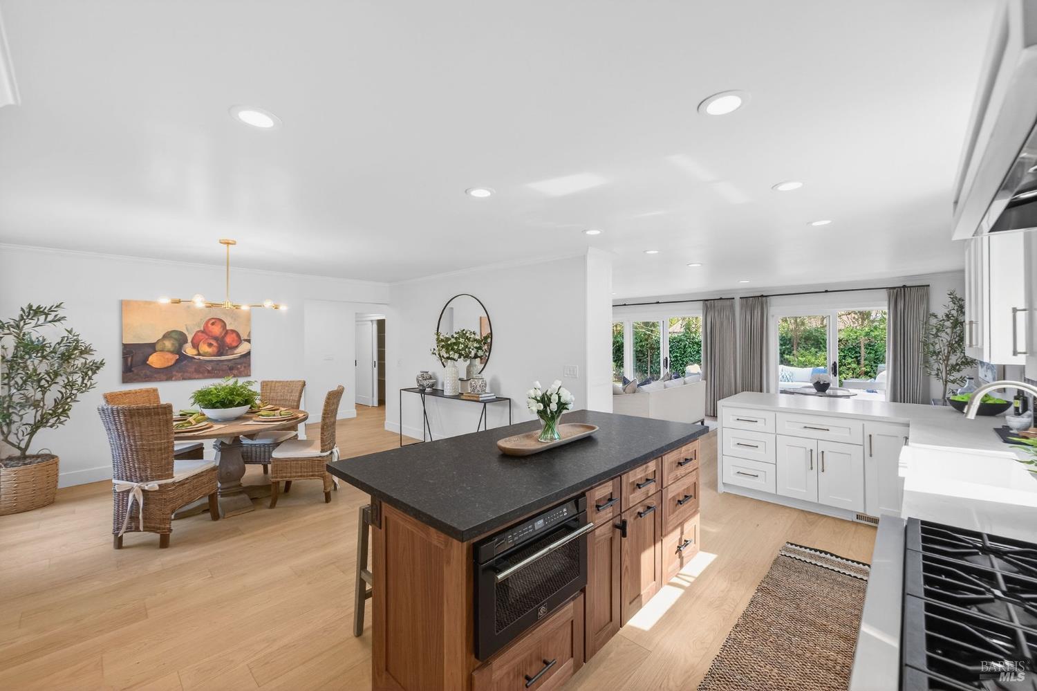 Detail Gallery Image 14 of 63 For 2543 Pinot Way, Saint Helena,  CA 94574 - 3 Beds | 2 Baths