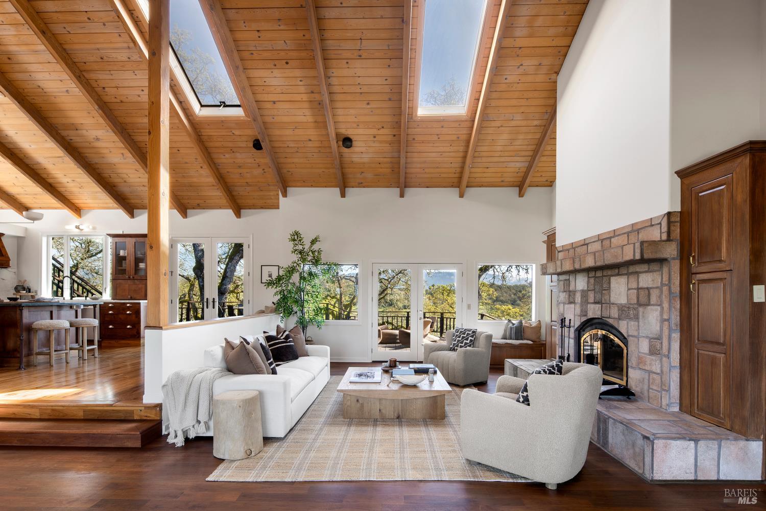 Detail Gallery Image 3 of 40 For 3460 Warm Springs Rd, Glen Ellen,  CA 95442 - 4 Beds | 3/1 Baths