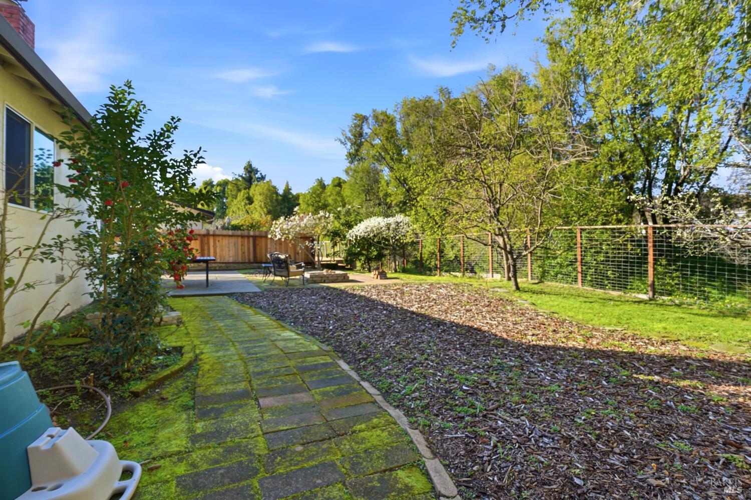 Detail Gallery Image 34 of 37 For 440 Calle De La Mesa Unkn, Novato,  CA 94949 - 3 Beds | 2 Baths