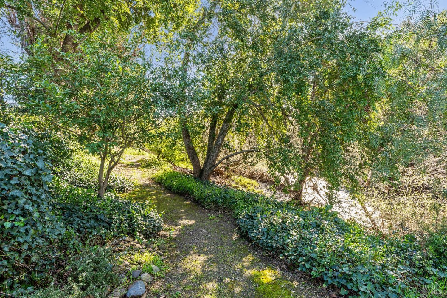 Detail Gallery Image 52 of 66 For 30 Creek Ln, Sonoma,  CA 95476 - 2 Beds | 2 Baths