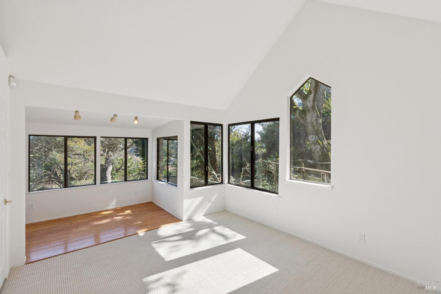 Detail Gallery Image 29 of 52 For 31 via Los Altos Unkn, Tiburon,  CA 94920 - 4 Beds | 3/1 Baths