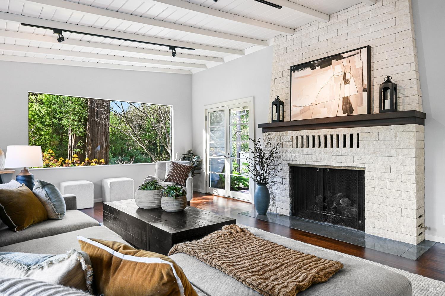 Detail Gallery Image 22 of 90 For 99 Fawn Dr, San Anselmo,  CA 94960 - 4 Beds | 4 Baths