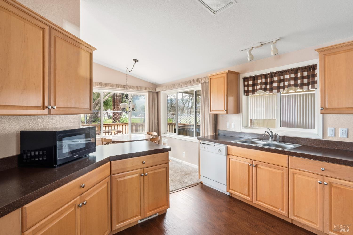 Detail Gallery Image 11 of 21 For 700 E Gobbi St 98, Ukiah,  CA 95482 - 2 Beds | 2 Baths