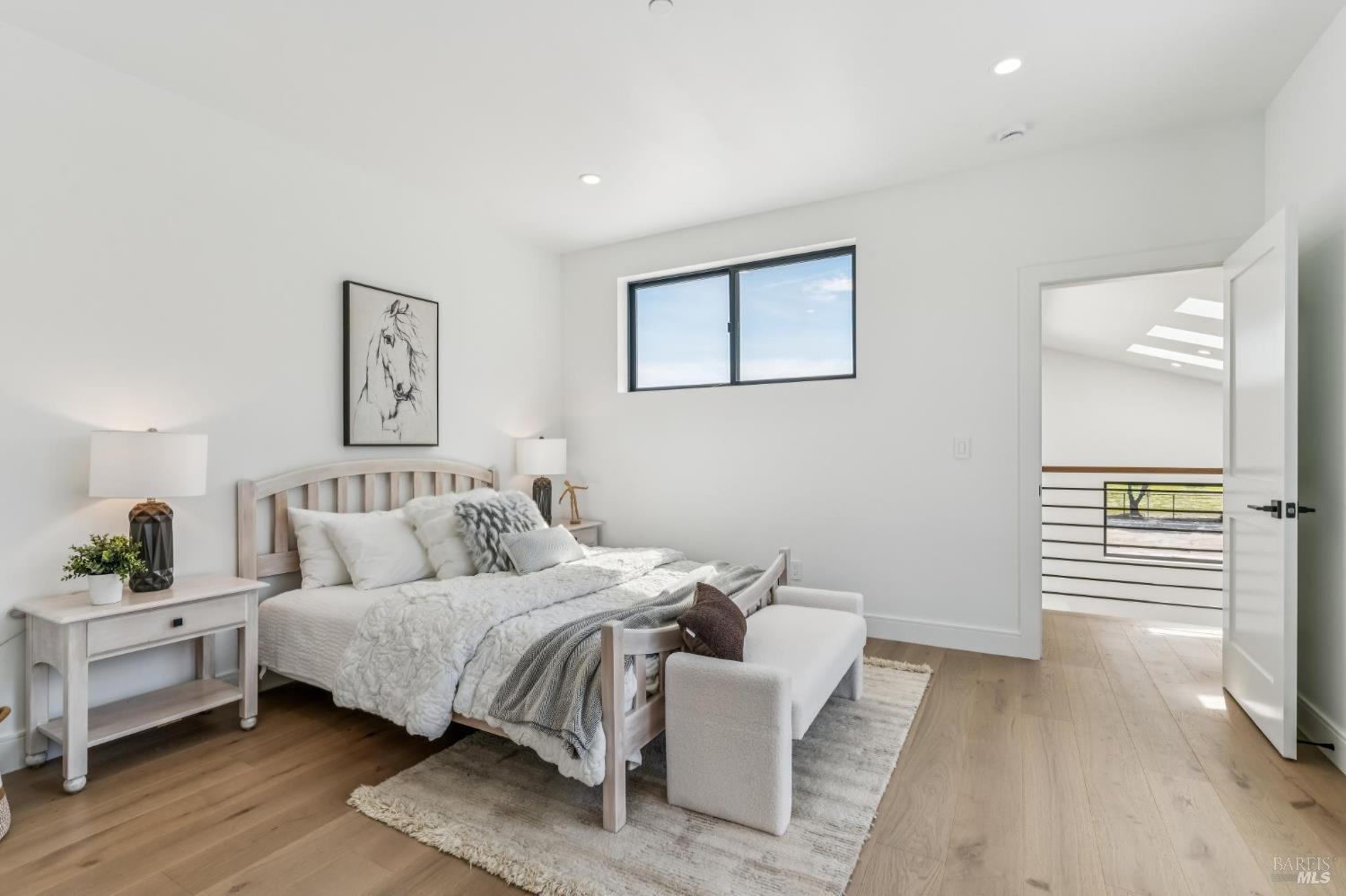 Detail Gallery Image 63 of 81 For 39 Strawberry Cir, Mill Valley,  CA 94941 - 4 Beds | 4 Baths