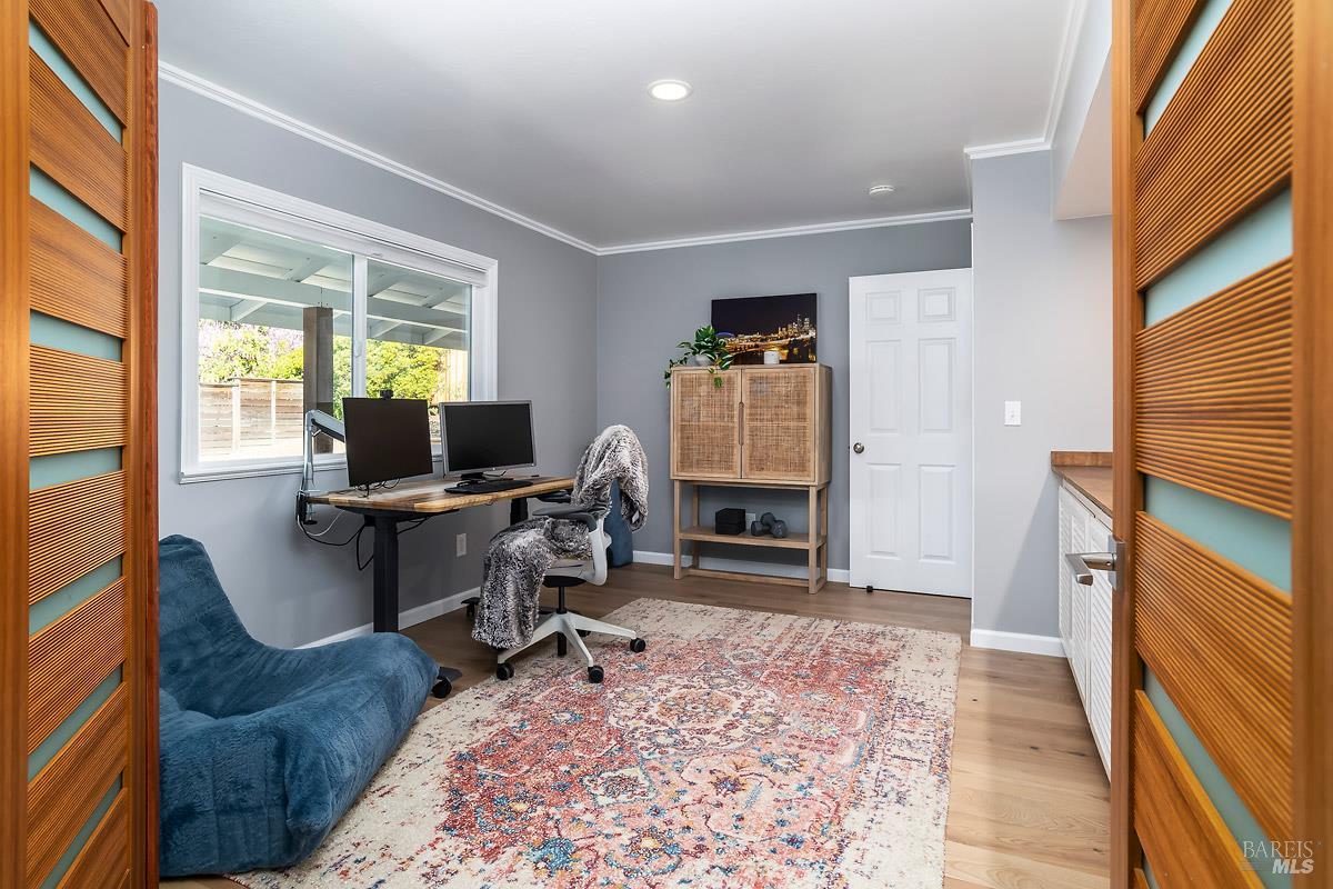 Detail Gallery Image 10 of 25 For 232 San Carlos Way, Novato,  CA 94945 - 4 Beds | 2 Baths