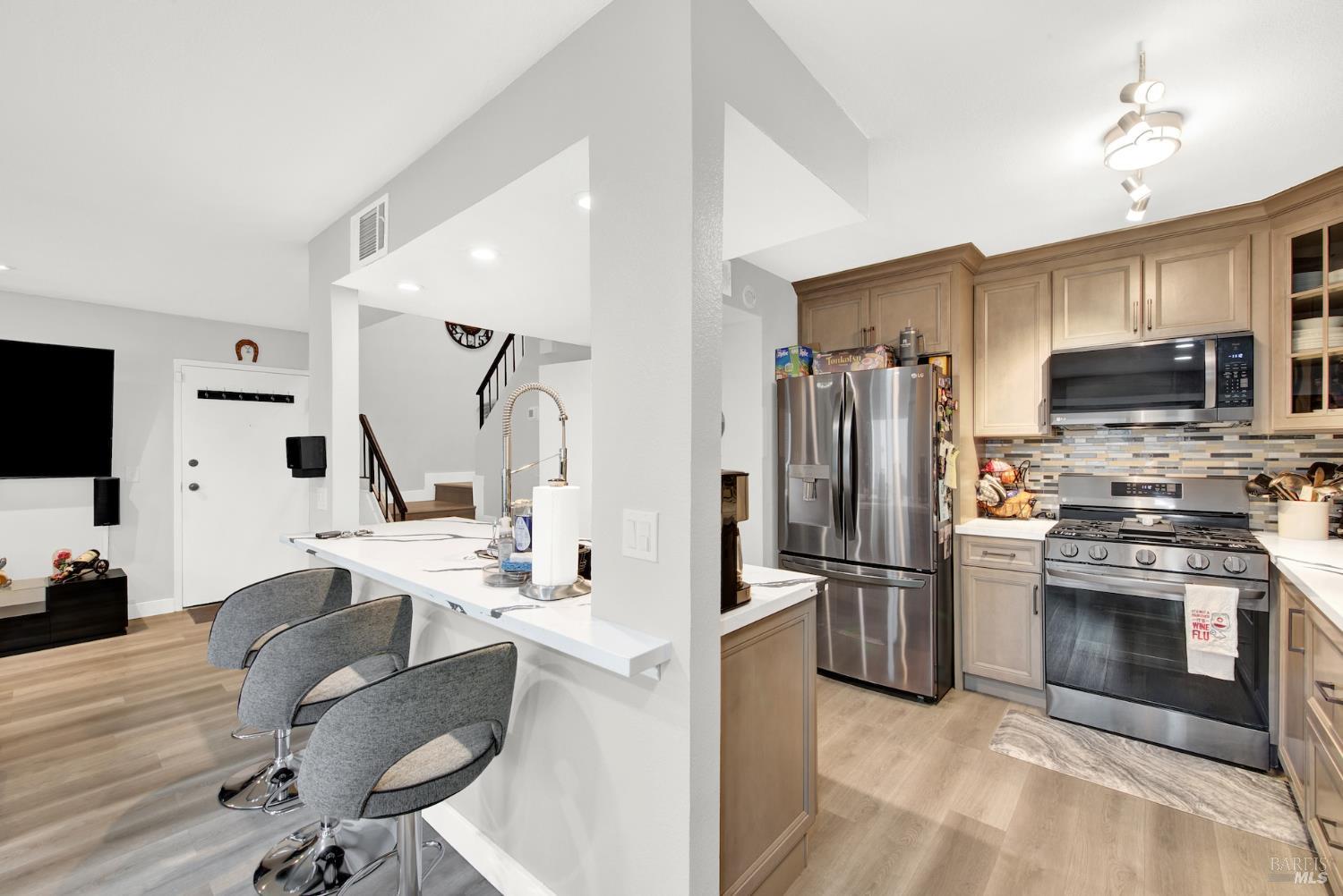 Detail Gallery Image 13 of 30 For 216 Apollo Unkn #7,  Hercules,  CA 94547 - 2 Beds | 1/1 Baths