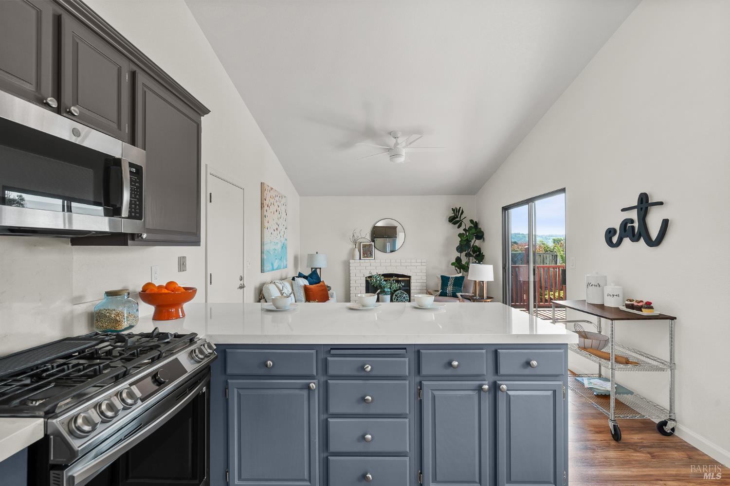 Detail Gallery Image 10 of 40 For 181 Crowsnest Ct, Vallejo,  CA 94591 - 3 Beds | 2 Baths