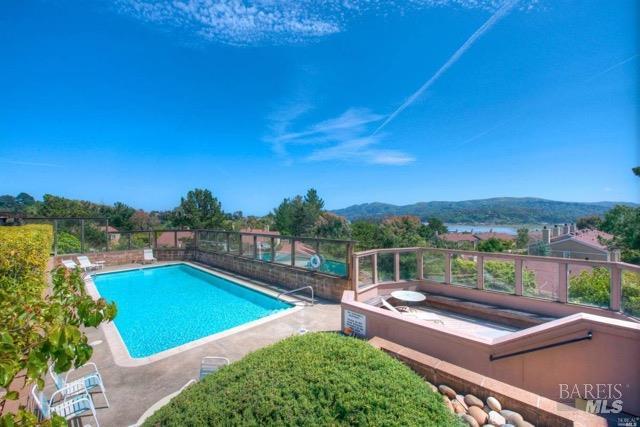 Detail Gallery Image 15 of 16 For Address Is Not Disclosed, Mill Valley,  CA 94941 - 1 Beds | 1 Baths