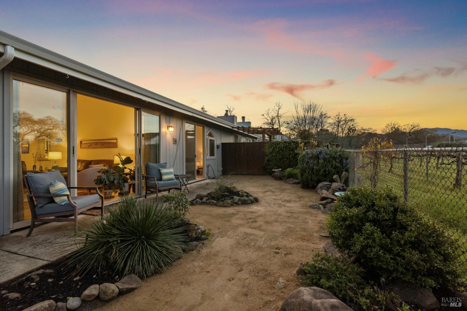 Detail Gallery Image 63 of 66 For 30 Creek Ln, Sonoma,  CA 95476 - 2 Beds | 2 Baths