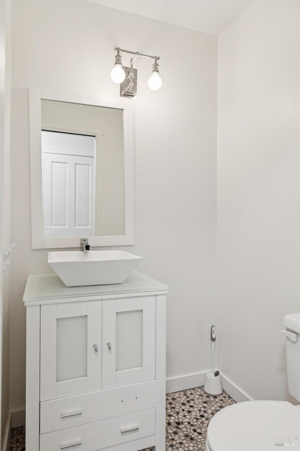 Detail Gallery Image 19 of 52 For 31 via Los Altos Unkn, Tiburon,  CA 94920 - 4 Beds | 3/1 Baths