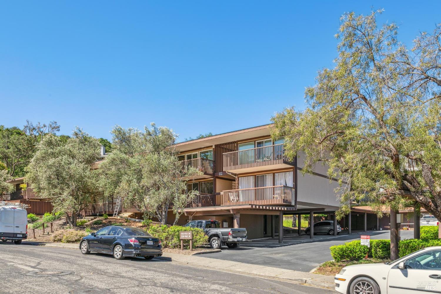 Detail Gallery Image 17 of 25 For 952 Lea Dr, San Rafael,  CA 94903 - 1 Beds | 1 Baths