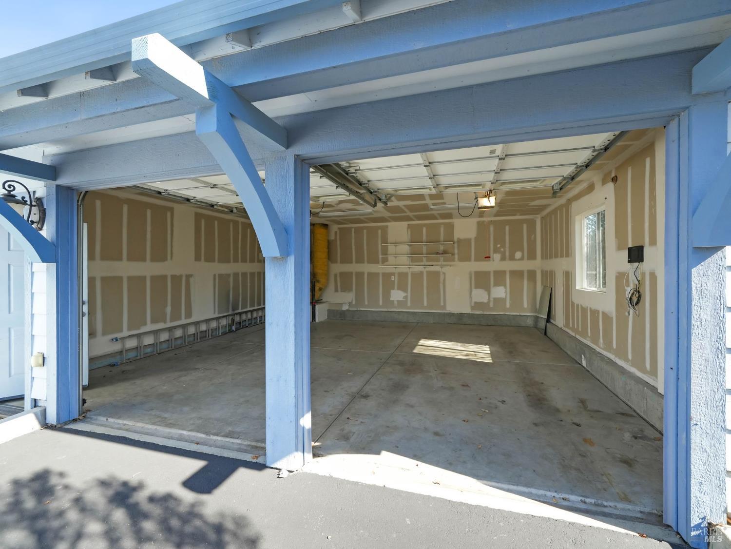 Detail Gallery Image 23 of 27 For 16 Cherry Hill Ln, Novato,  CA 94945 - 2 Beds | 2 Baths