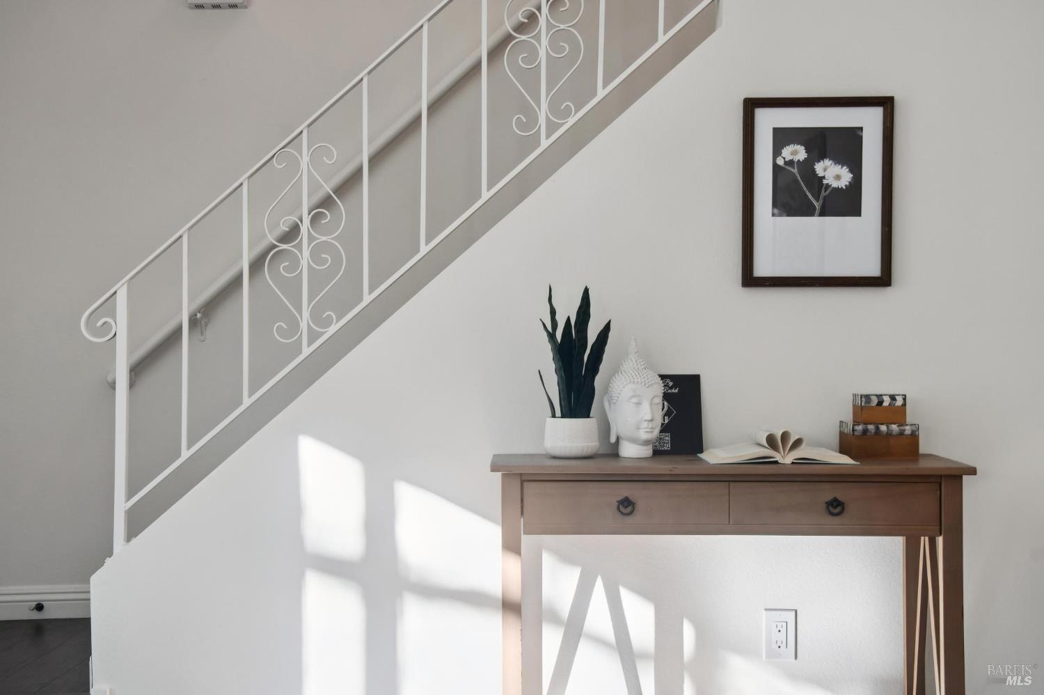 Detail Gallery Image 6 of 38 For 118 Oliva Ct #C,  Novato,  CA 94947 - 2 Beds | 1/1 Baths