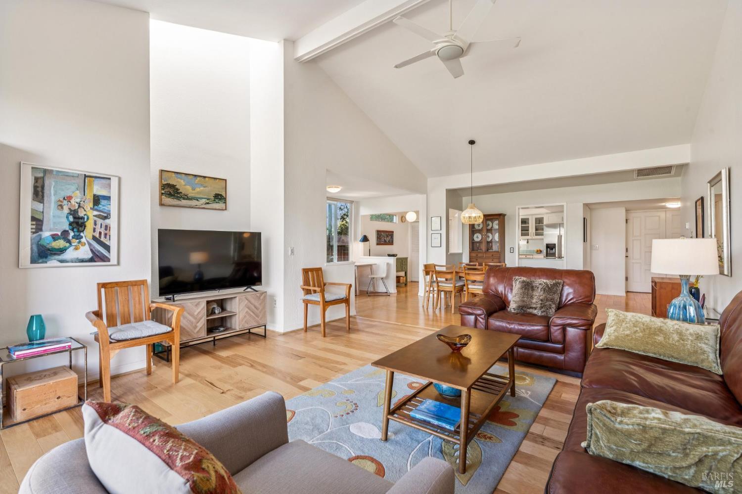 Detail Gallery Image 20 of 66 For 30 Creek Ln, Sonoma,  CA 95476 - 2 Beds | 2 Baths