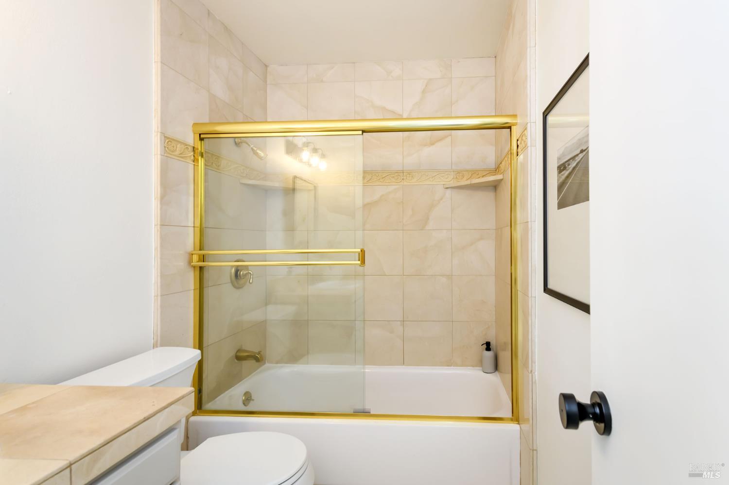 Detail Gallery Image 15 of 23 For 314 Capetown Ct, Novato,  CA 94947 - 3 Beds | 1/1 Baths